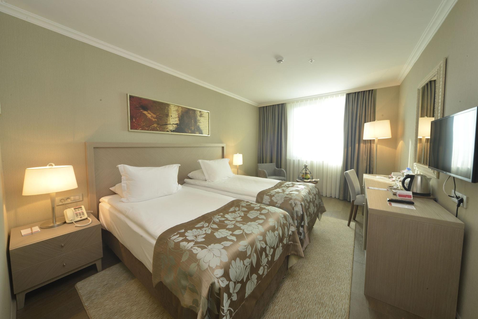 Ramada Plaza By Wyndham Kahramanmaras Hotel Exterior photo