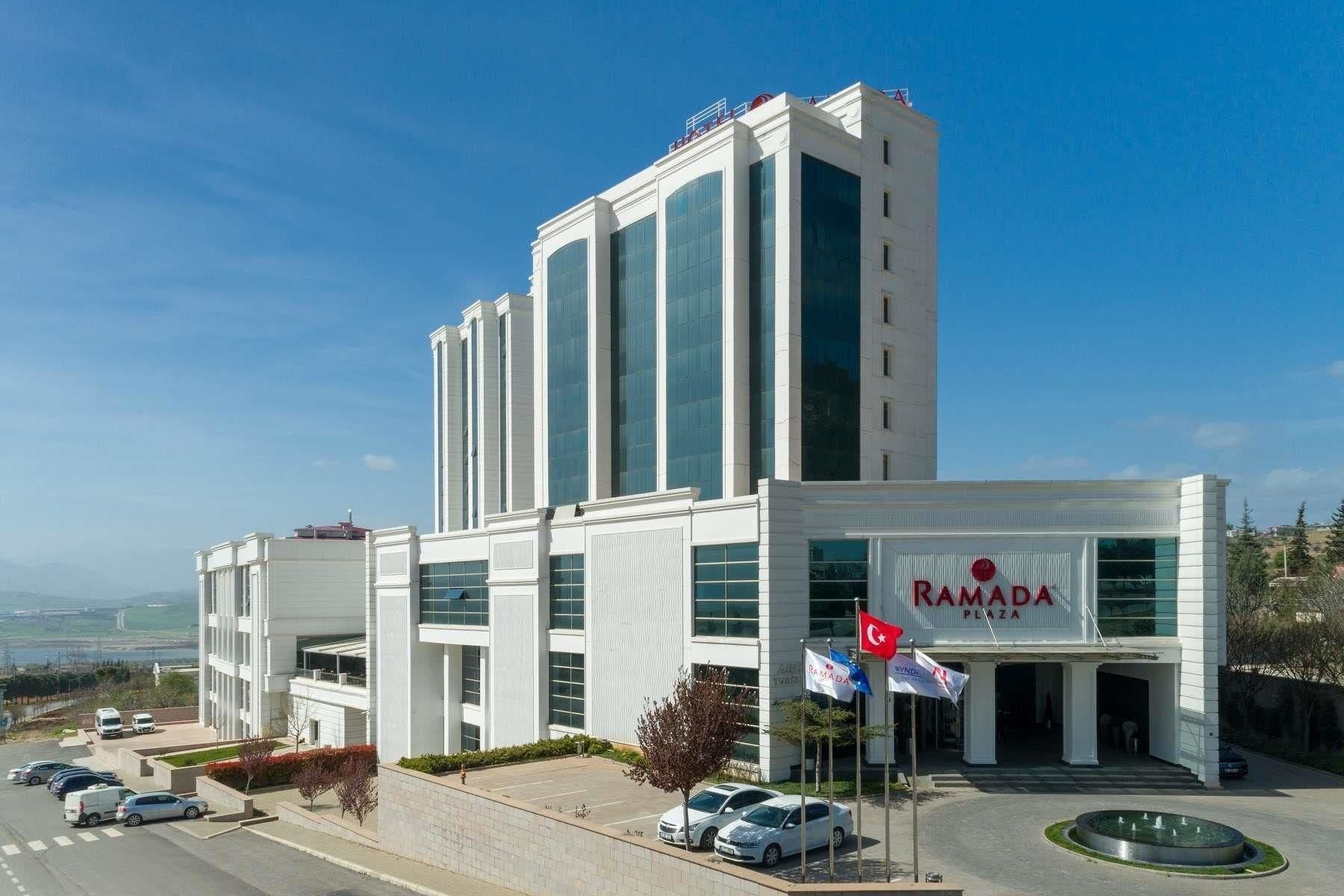 Ramada Plaza By Wyndham Kahramanmaras Hotel Exterior photo
